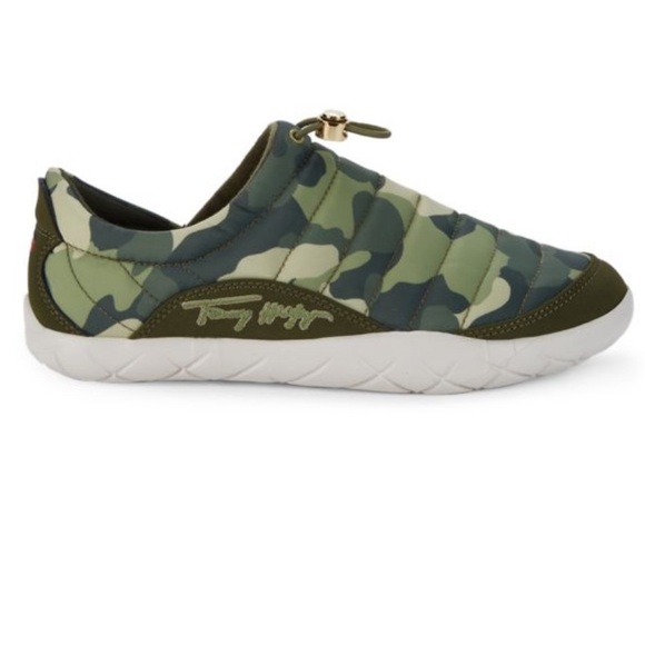 Tommy Hilfiger Shoes - NWOT TOMMY HILFIGER QUILTED CAMO ADJUSTABLE WOMENS SLIP ON SIZE 8.5M